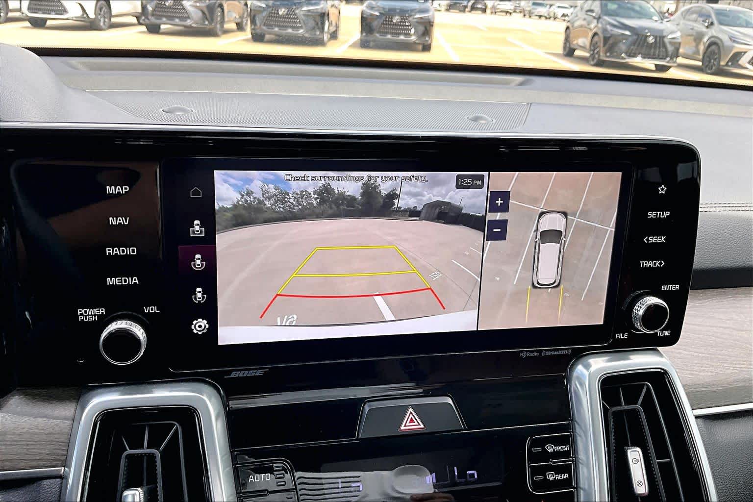 2023 Kia Sorento photo 27 of 37