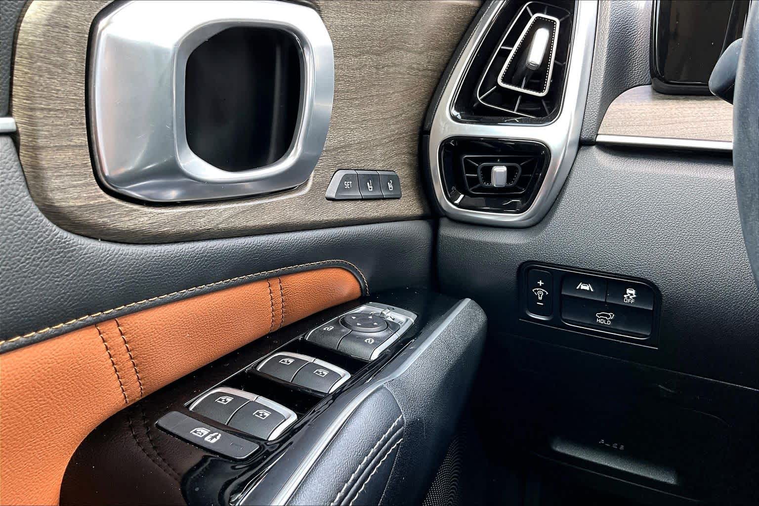 2023 Kia Sorento photo 36 of 37