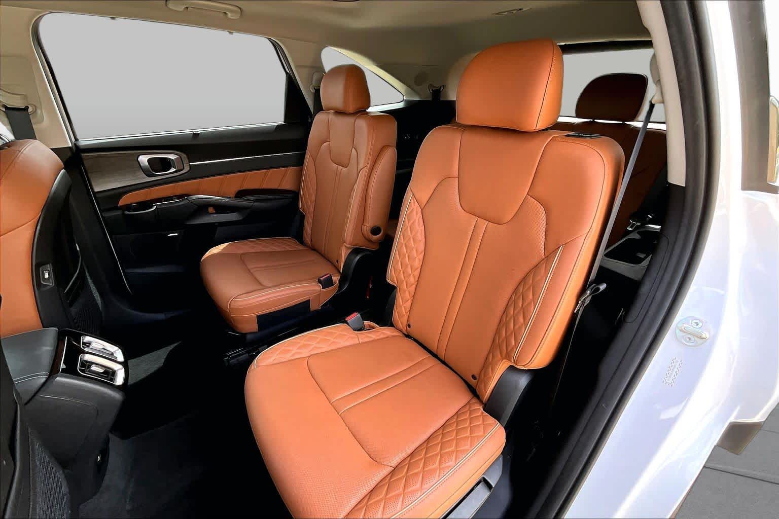 2023 Kia Sorento photo 21 of 37