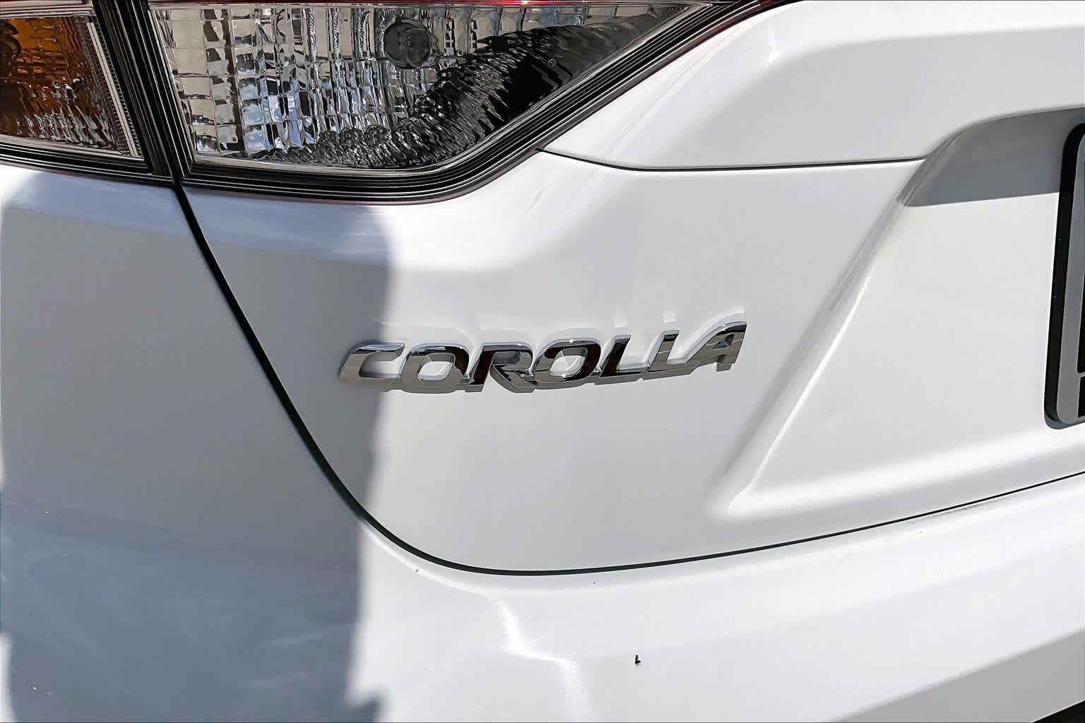2024 Toyota Corolla LE Ice Cap at Beck & Masten Kia