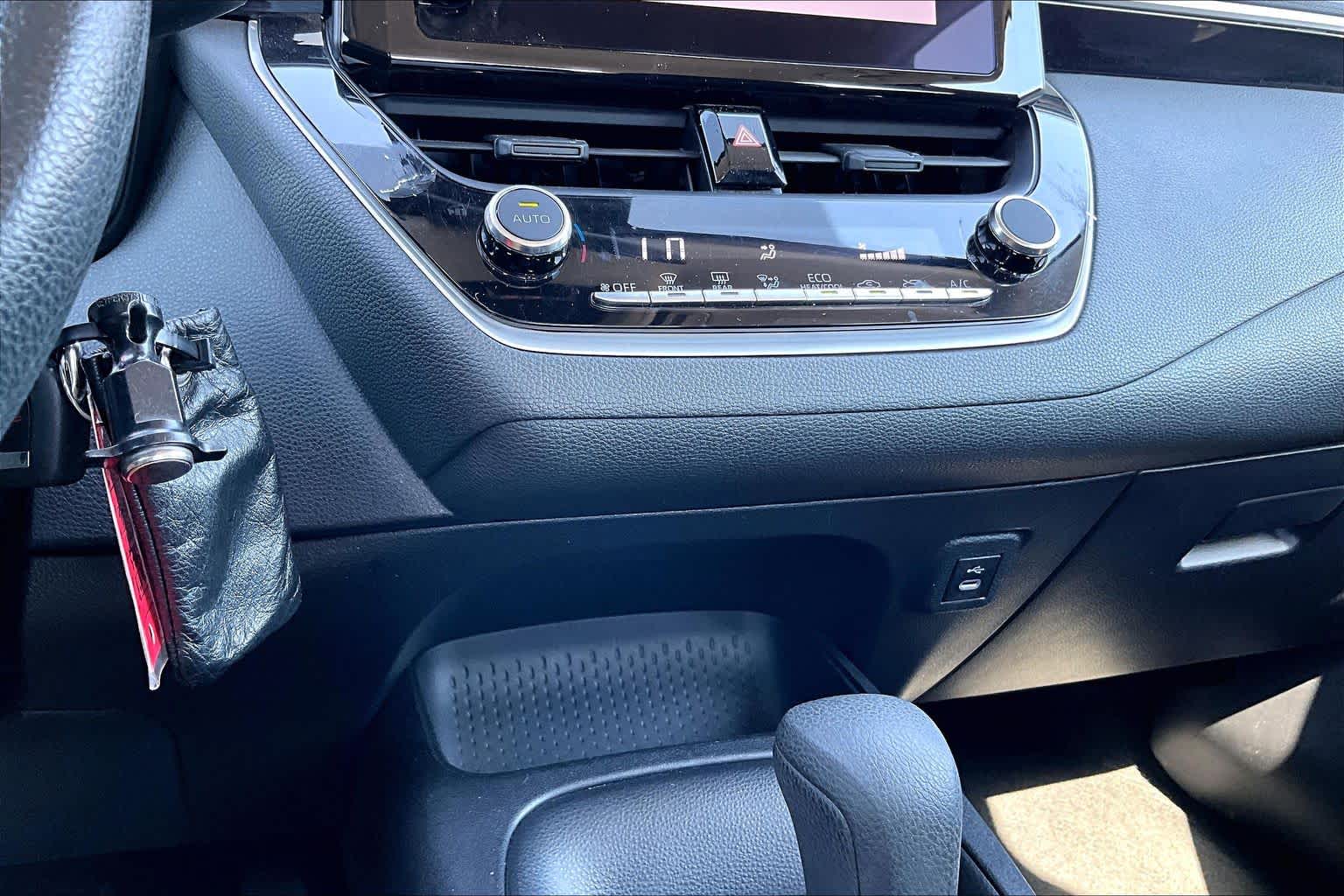 2024 Toyota Corolla LE Midnight Black Metallic at Beck & Masten Kia