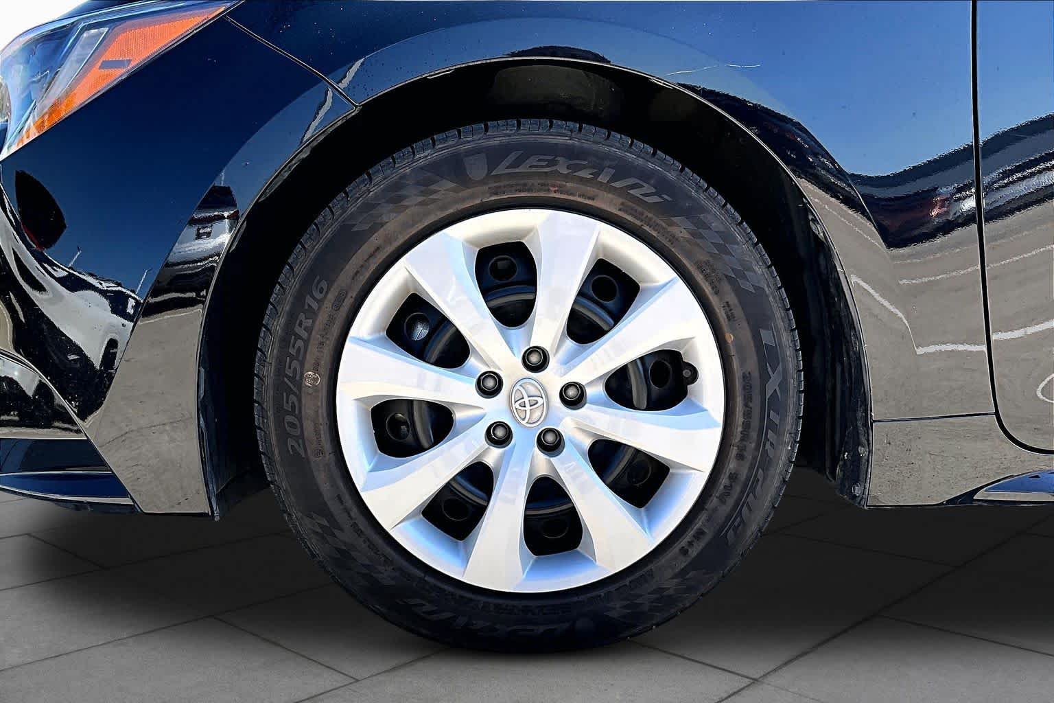 2024 Toyota Corolla LE Midnight Black Metallic at Beck & Masten Kia