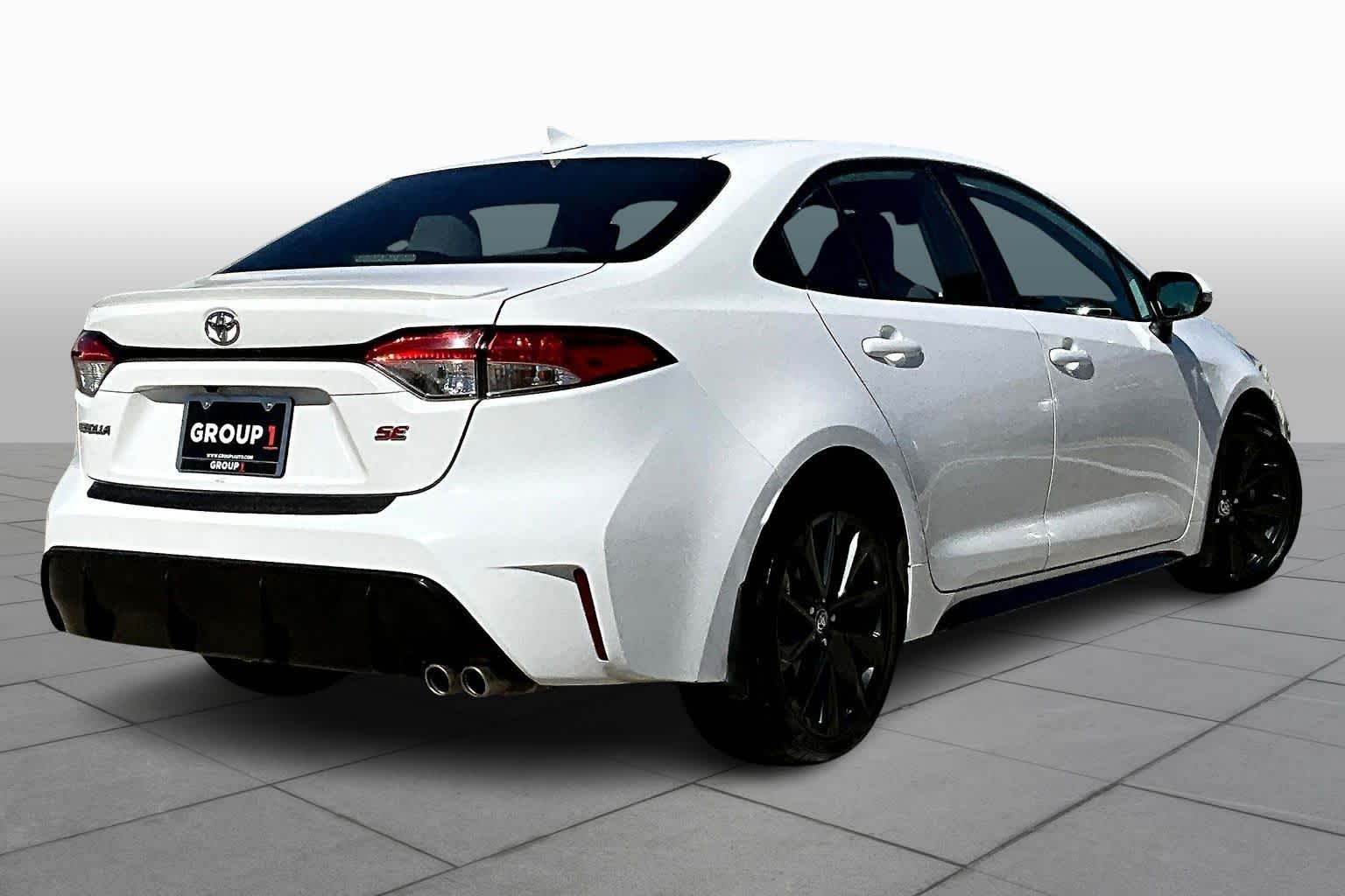 2023 Toyota Corolla SE - 11