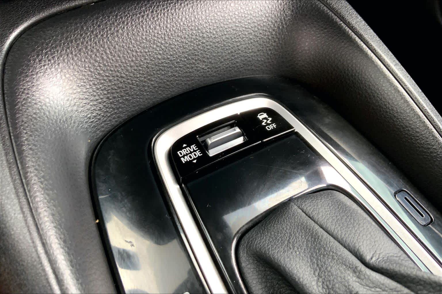 2025 Toyota Corolla SE Classic Silver Metallic at Group 1 Toyota Southwest