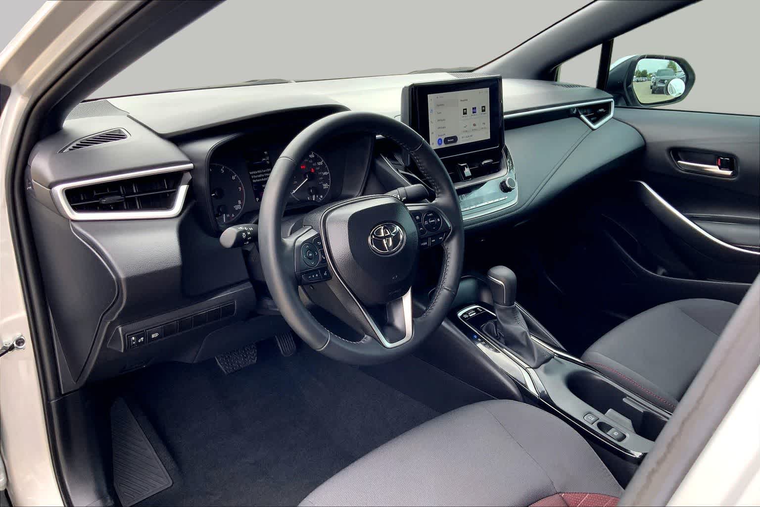 2025 Toyota Corolla SE Classic Silver Metallic at Davis Chevrolet