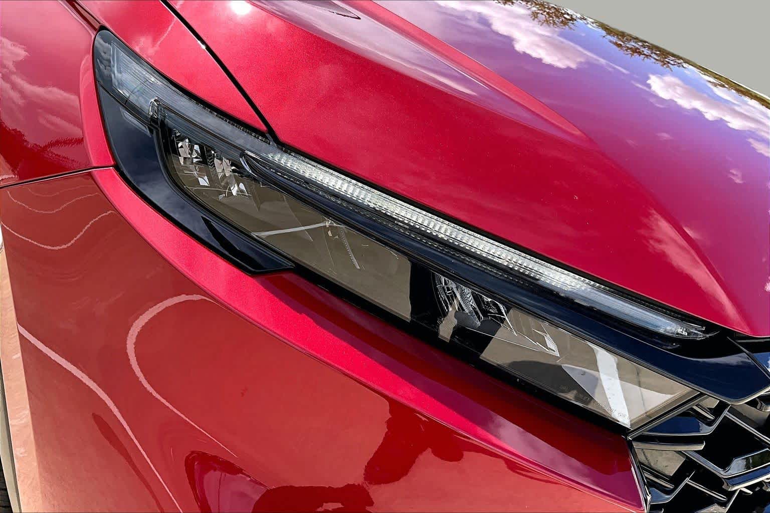 2026 Honda CR-V Hybrid photo 28 of 37
