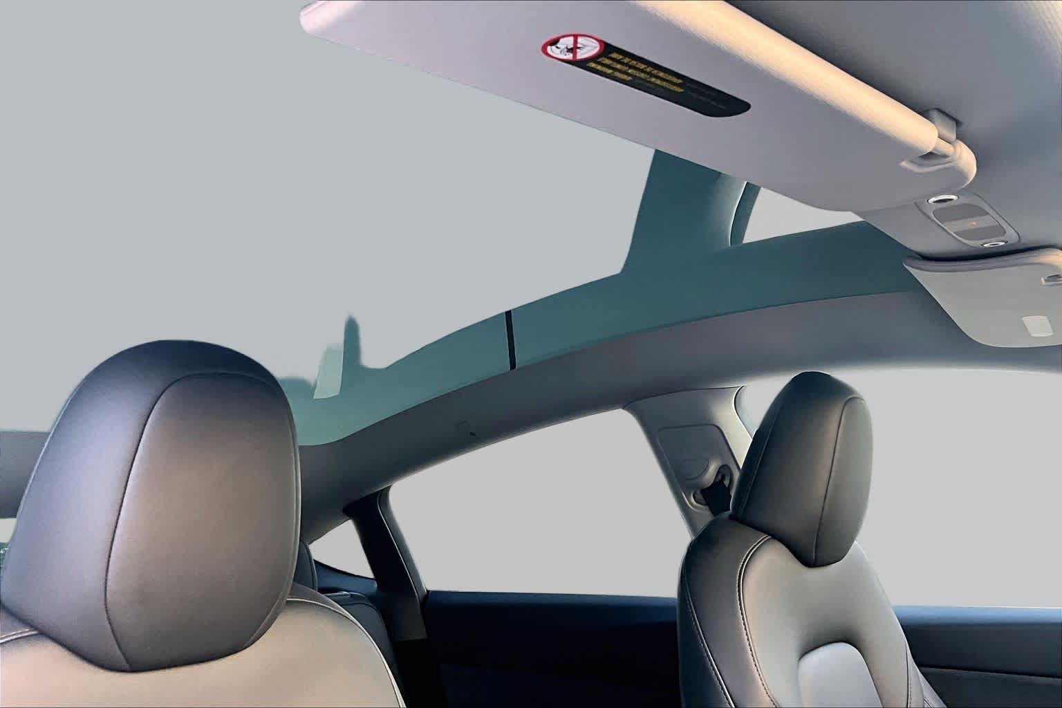 2025 Tesla Model Y photo 12 of 29
