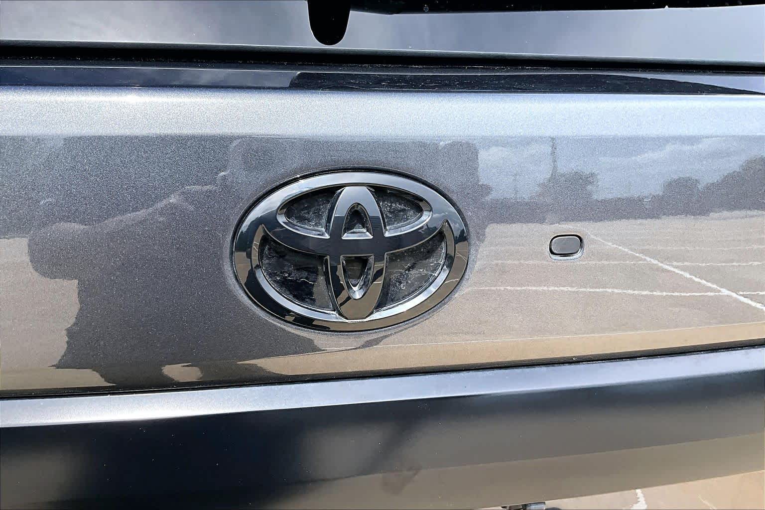 2025 Toyota Sequoia photo 31 of 37