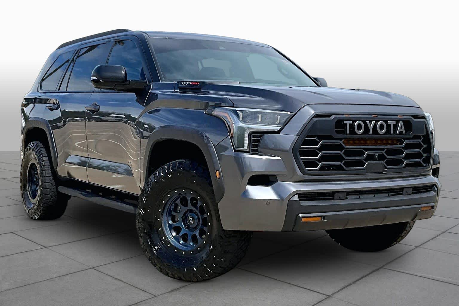 2025 Toyota Sequoia photo 3 of 37