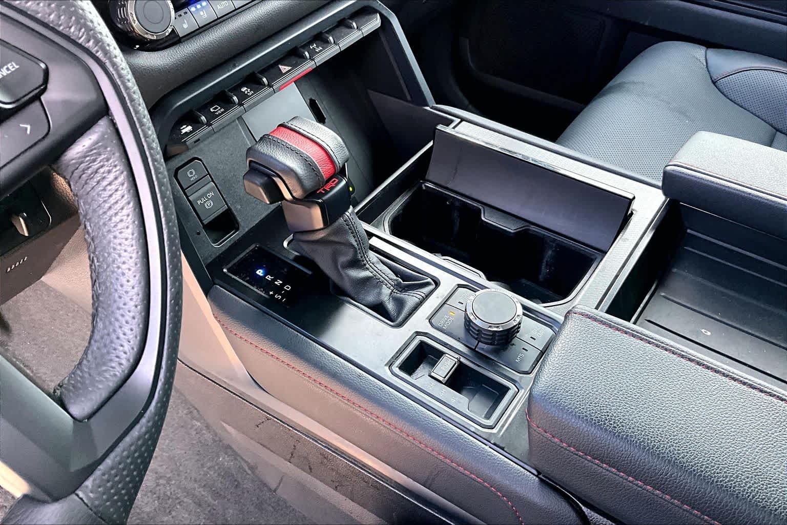 2025 Toyota Sequoia photo 17 of 37