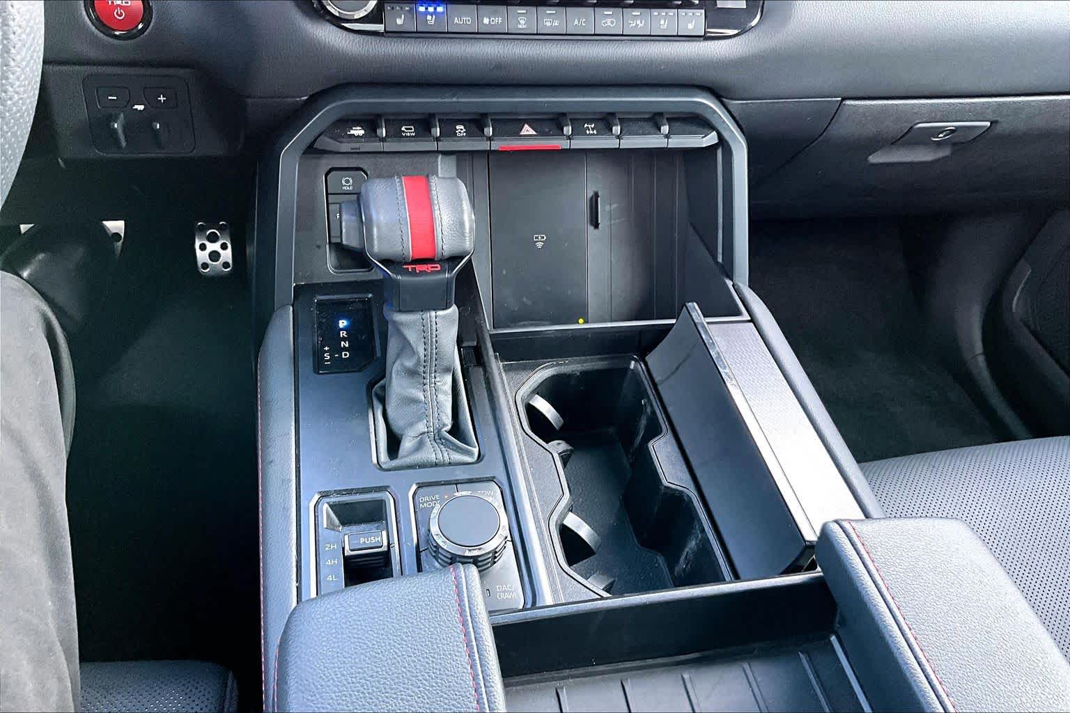 2025 Toyota Sequoia photo 35 of 37