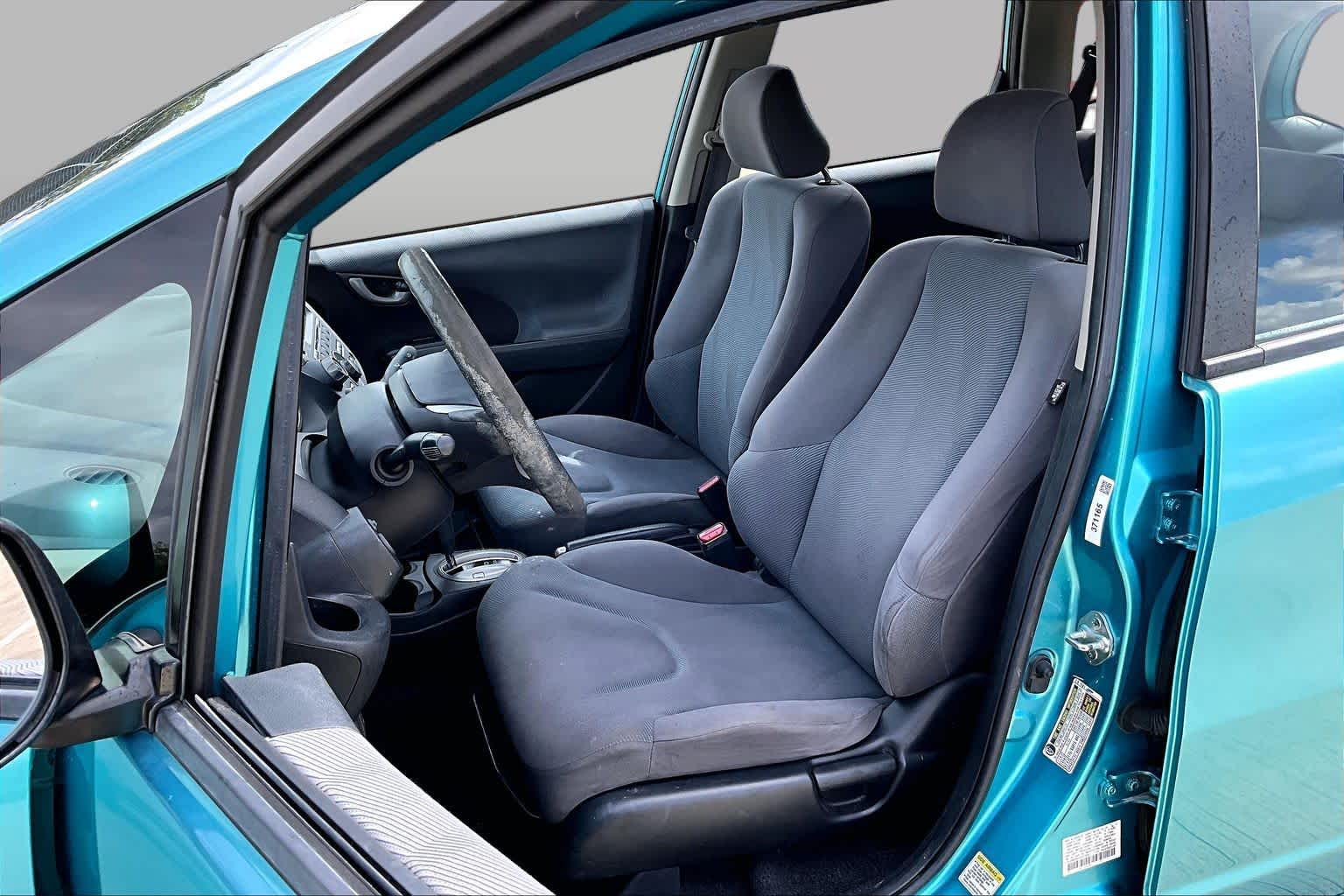 2013 Honda Fit photo 6 of 32