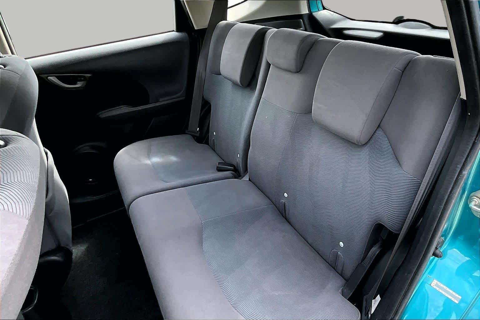 2013 Honda Fit photo 17 of 32