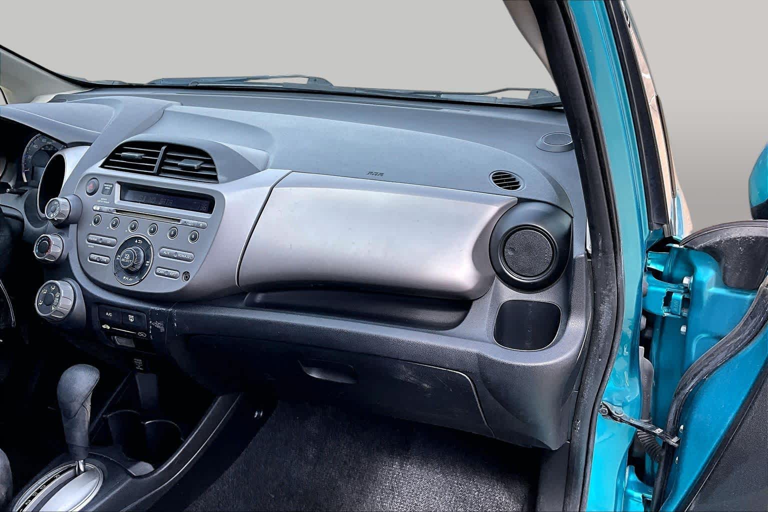 2013 Honda Fit photo 15 of 32