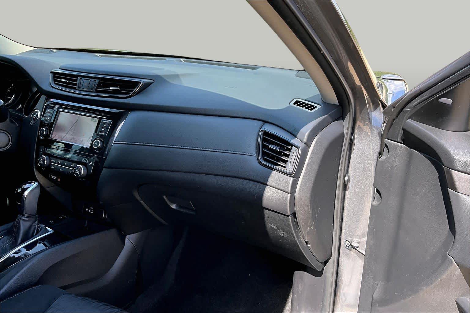 2019 Nissan Rogue SV Gun Metallic at Sterling McCall Nissan