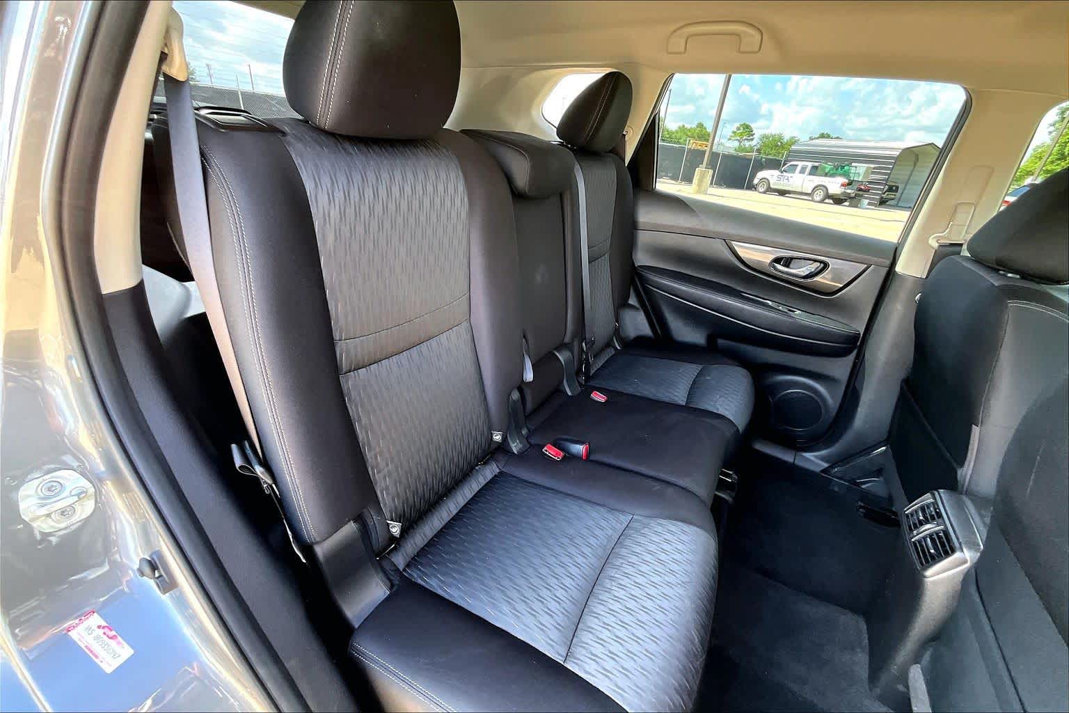 2019 Nissan Rogue SV Gun Metallic at Sterling McCall Nissan