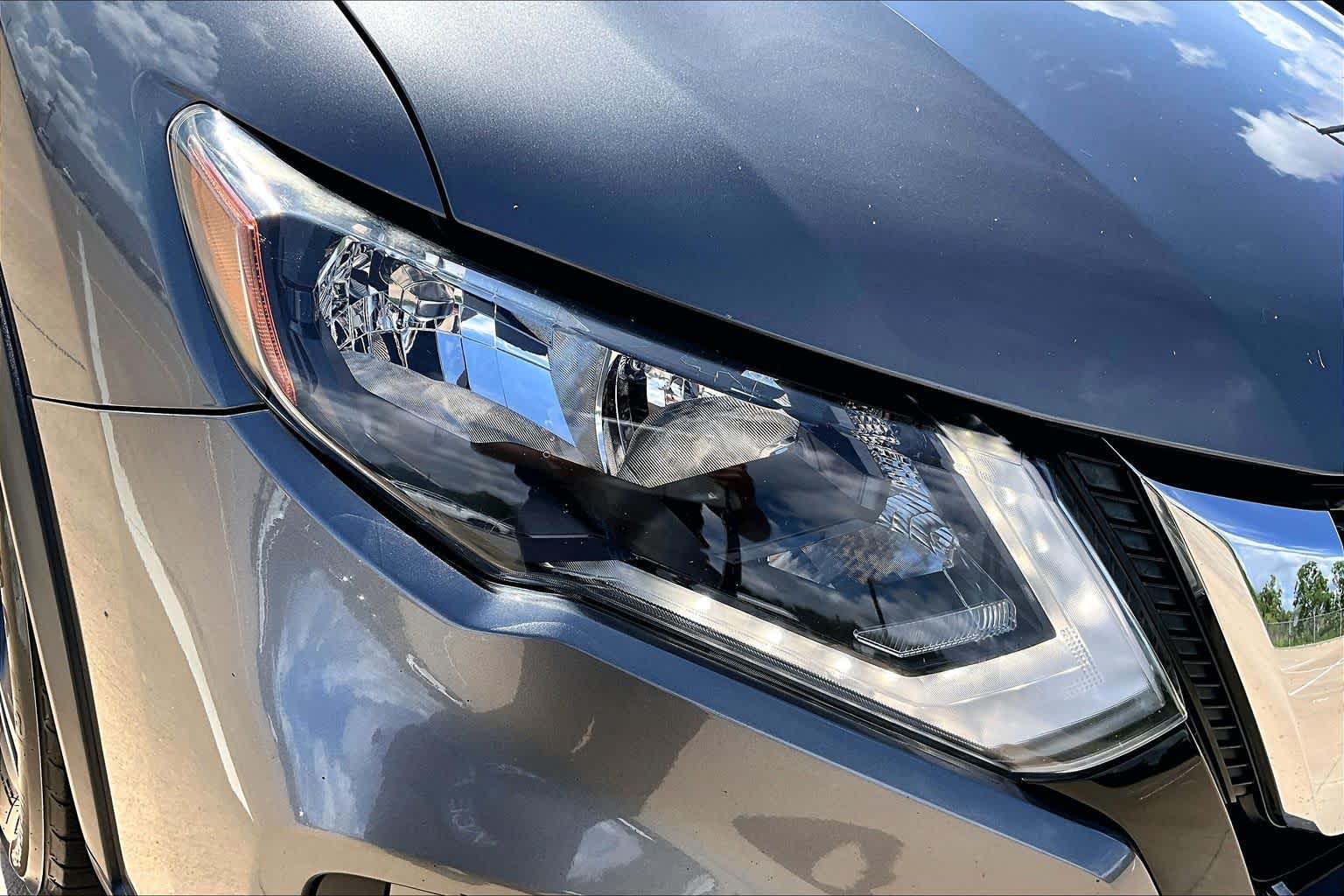 2019 Nissan Rogue SV Gun Metallic at Sterling McCall Nissan
