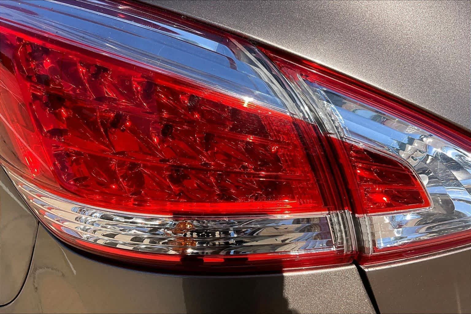 2013 Nissan Murano photo 21 of 28