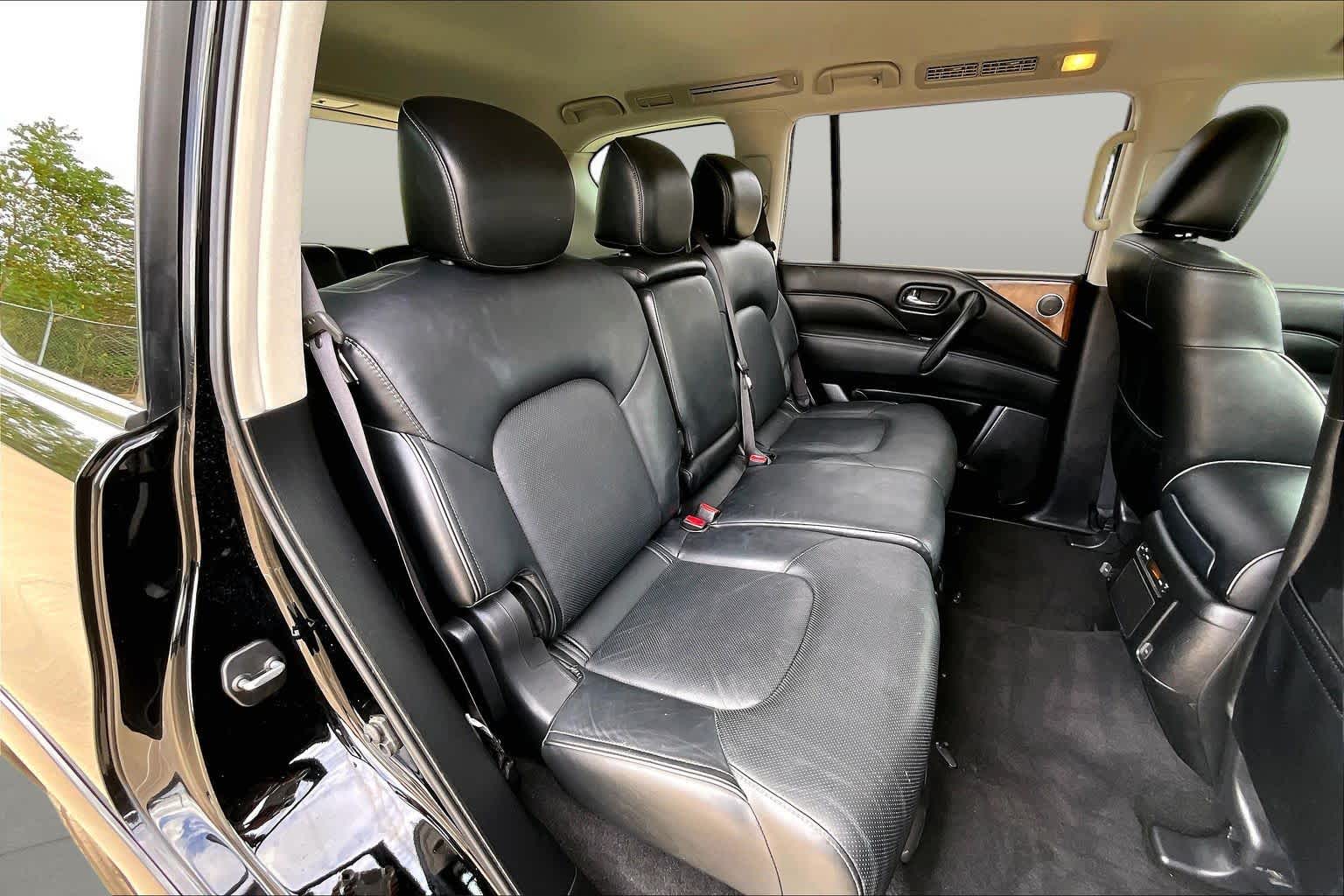 2018 INFINITI QX80 photo 20 of 37