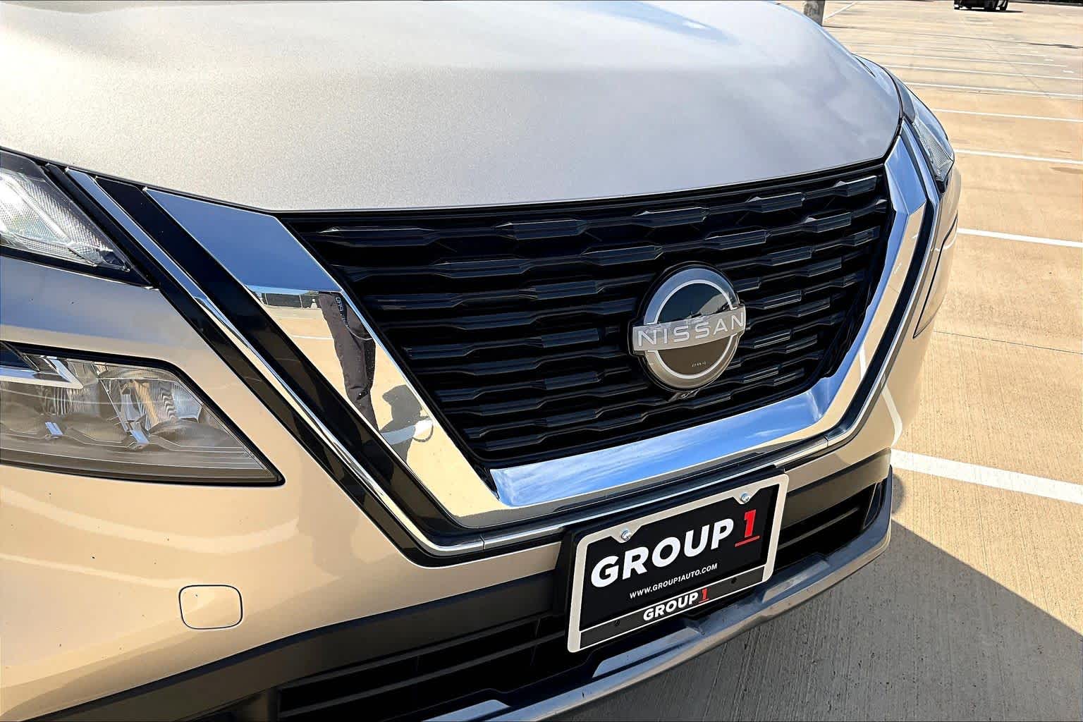 2023 Nissan Rogue SL Champagne Silver Metallic at Lone Star Chevrolet