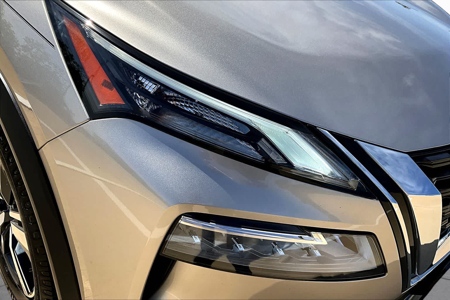 2023 Nissan Rogue SL Champagne Silver Metallic at Group 1 Toyota Southwest
