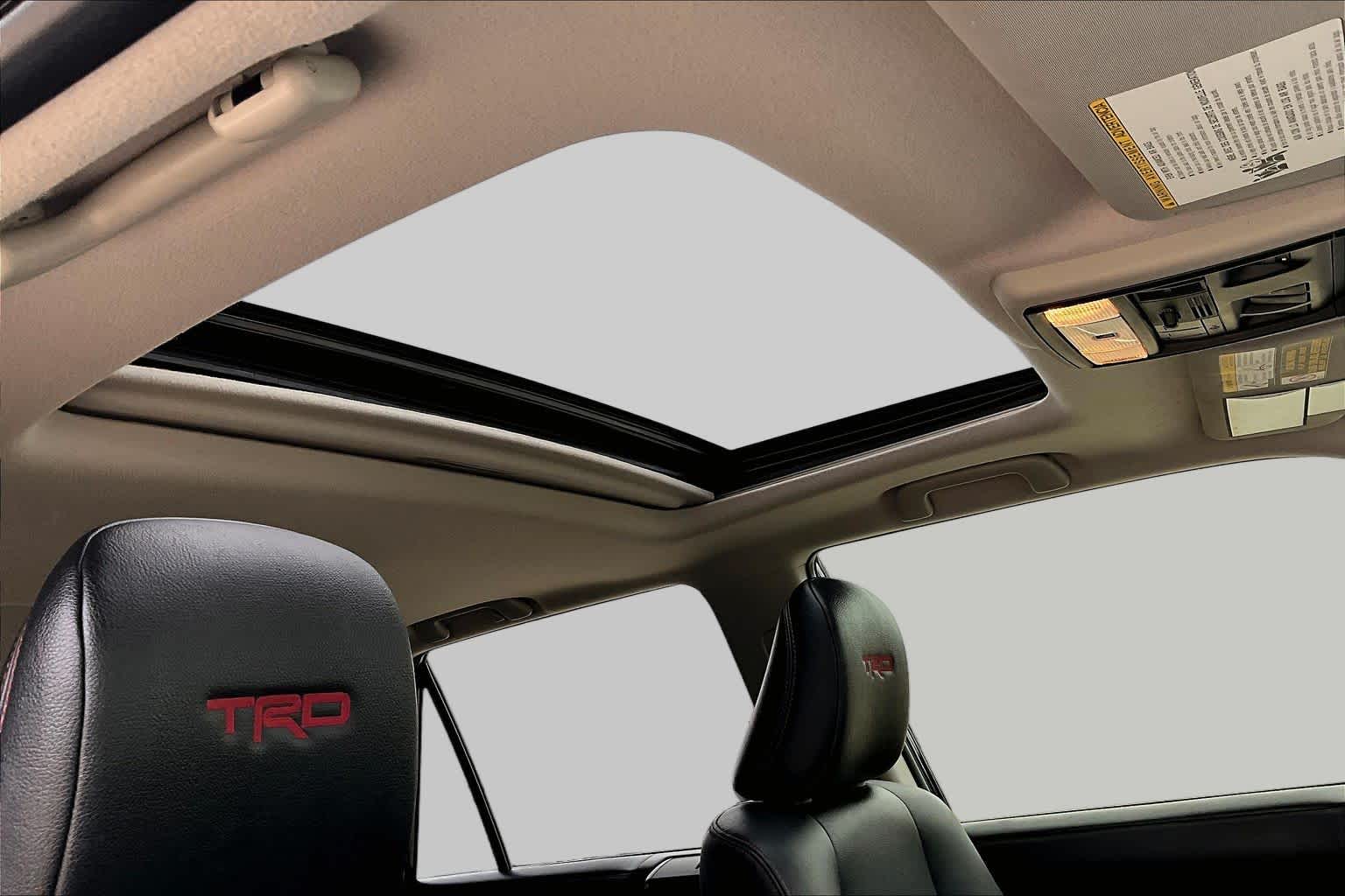 2020 Toyota 4Runner photo 13 of 36