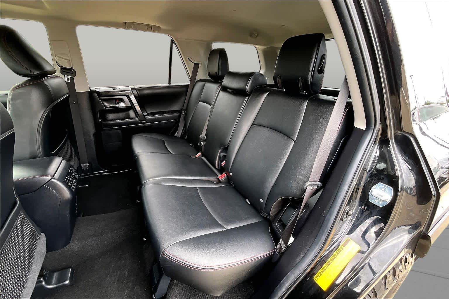 2020 Toyota 4Runner photo 20 of 36