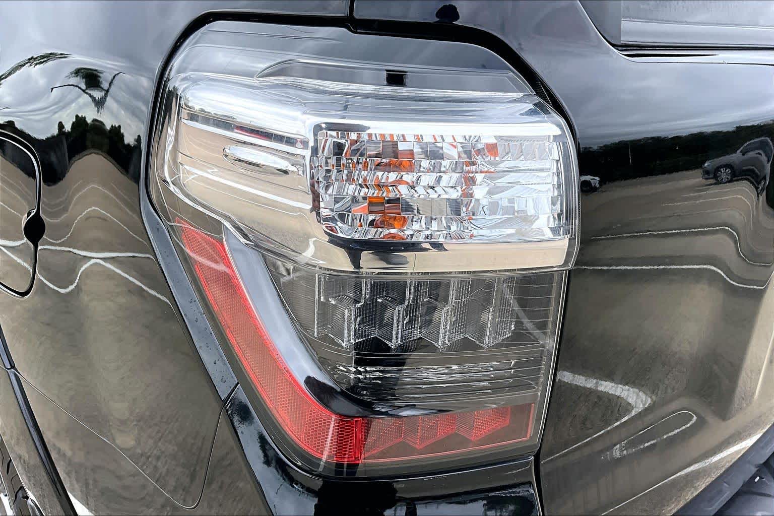 2020 Toyota 4Runner photo 28 of 36