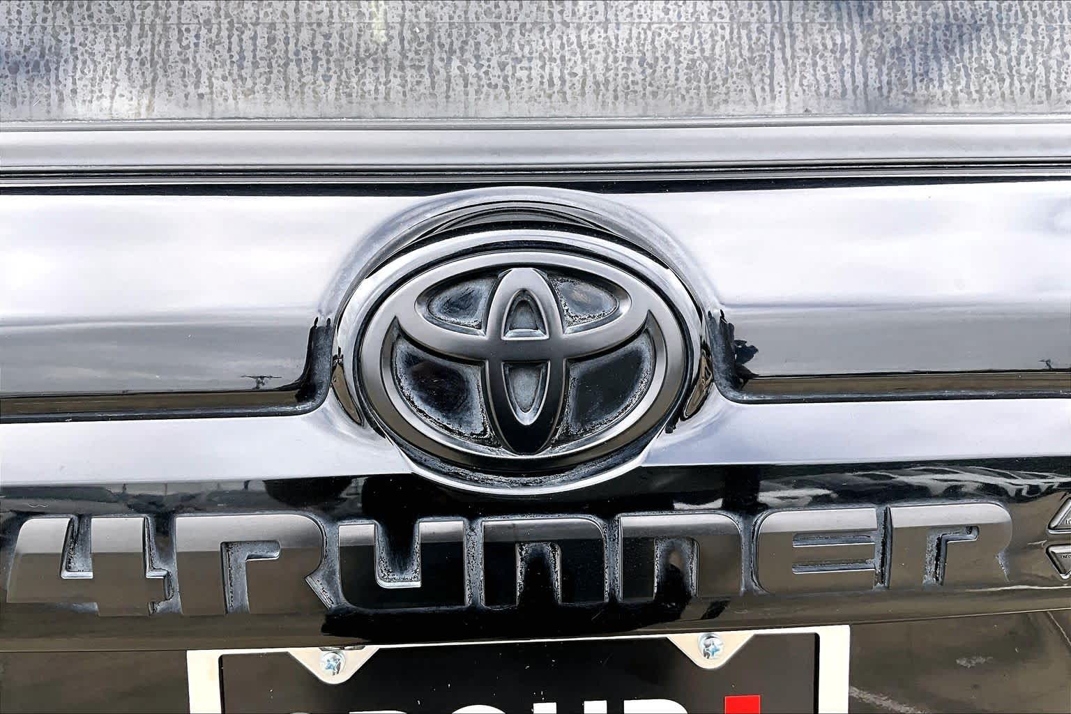 2020 Toyota 4Runner photo 30 of 36