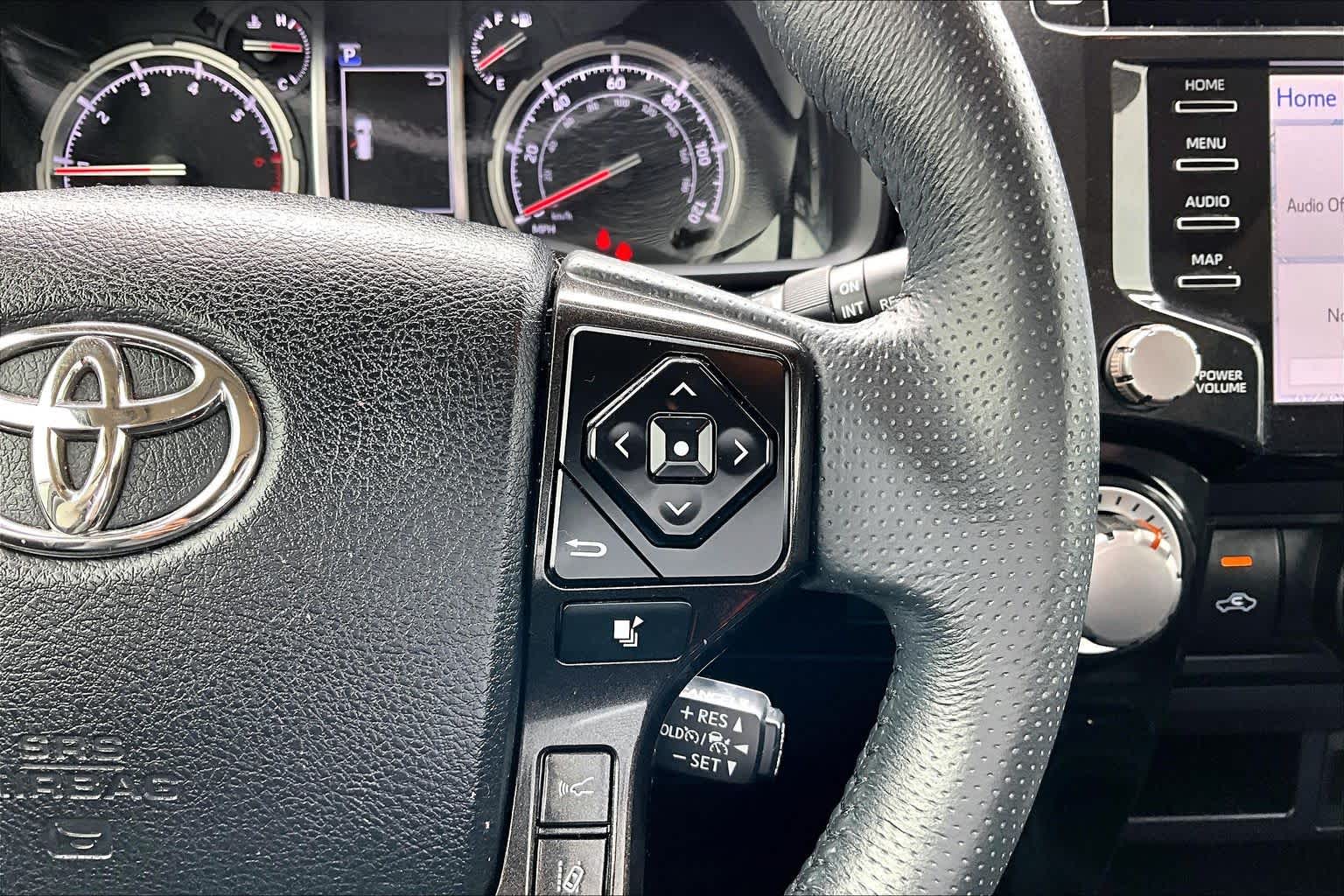 2020 Toyota 4Runner photo 24 of 36