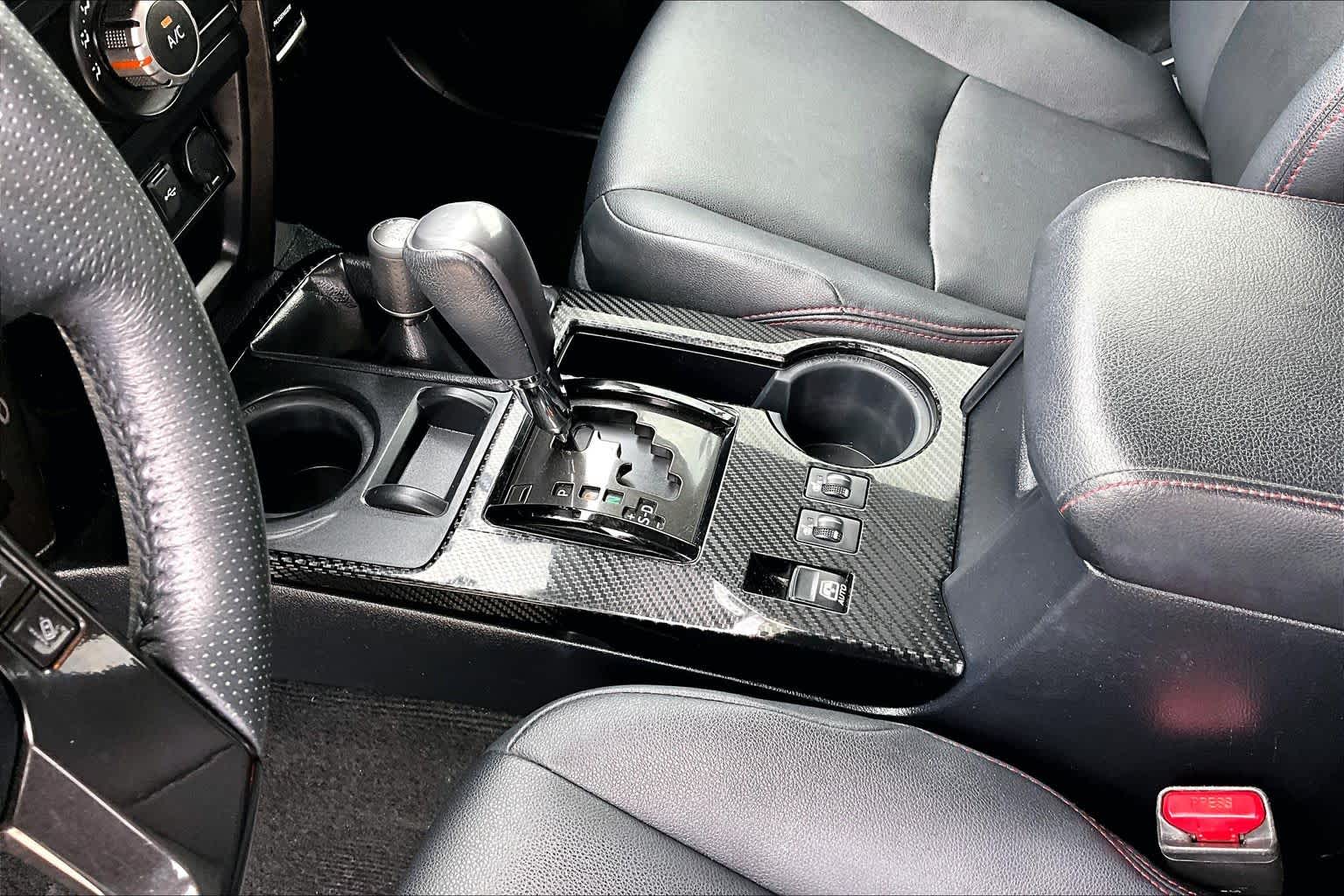 2020 Toyota 4Runner photo 16 of 36