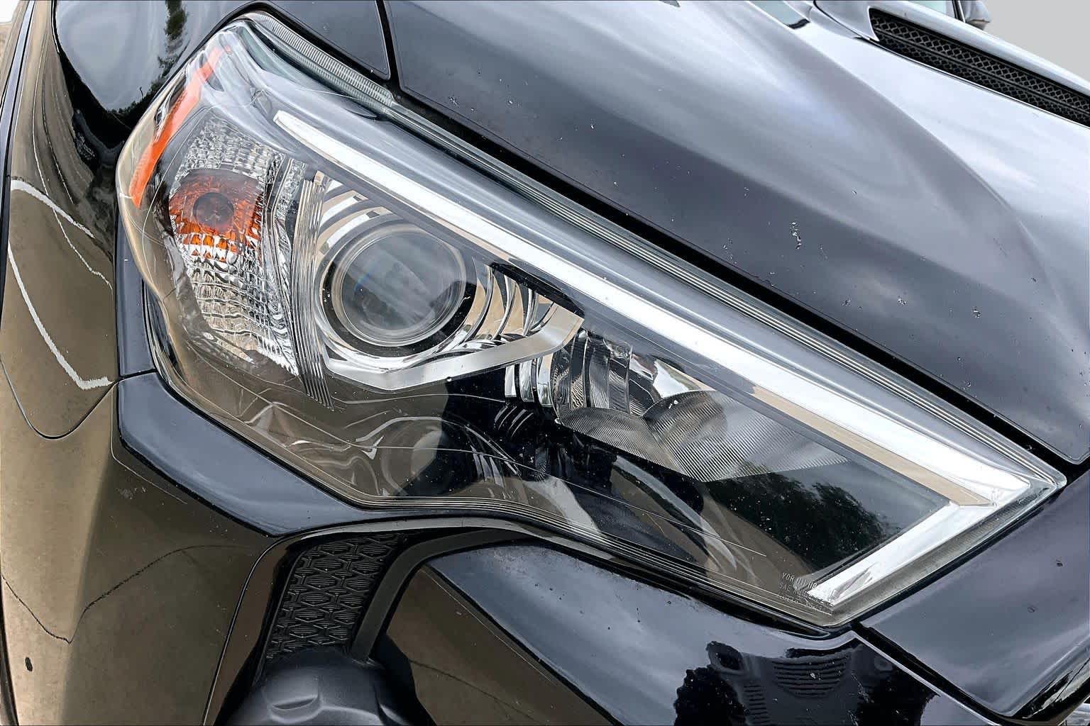 2020 Toyota 4Runner photo 27 of 36