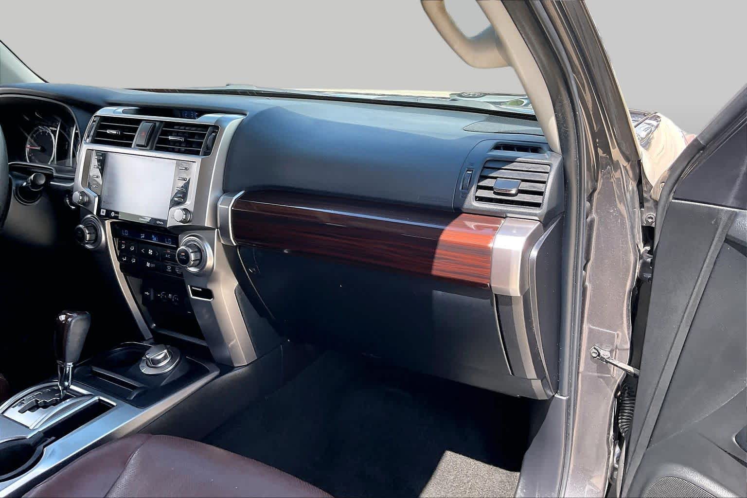 2021 Toyota 4Runner photo 34 of 71
