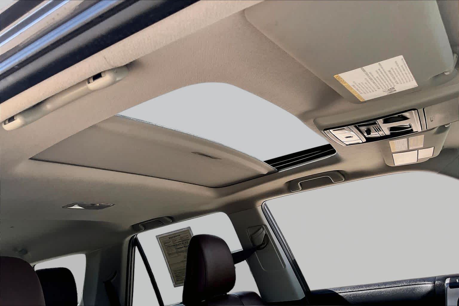 2021 Toyota 4Runner photo 24 of 71