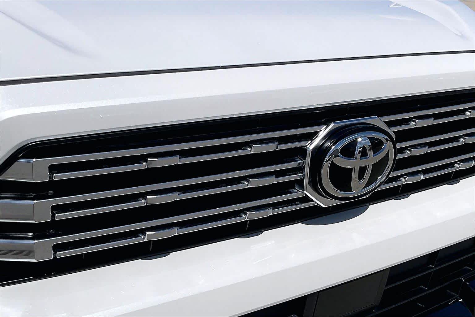 2025 Toyota 4Runner Limited Wind Chill Pearl at Group 1 Toyota Southwest