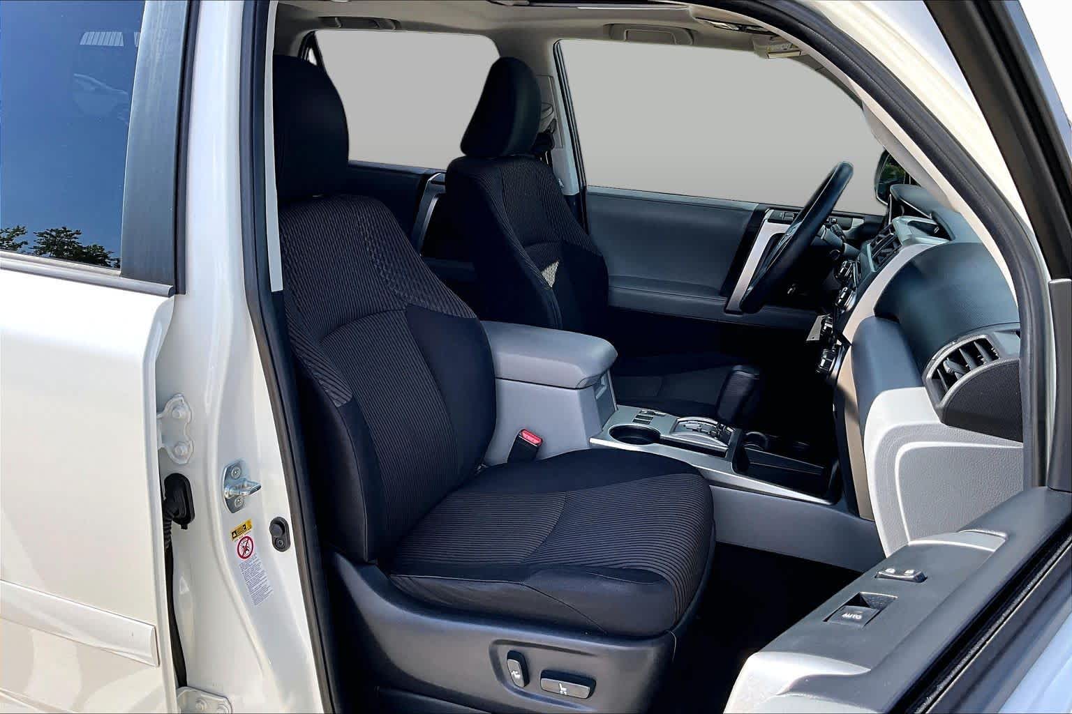 2011 Toyota 4Runner SR5 Blizzard Pearl at Beck & Masten Kia