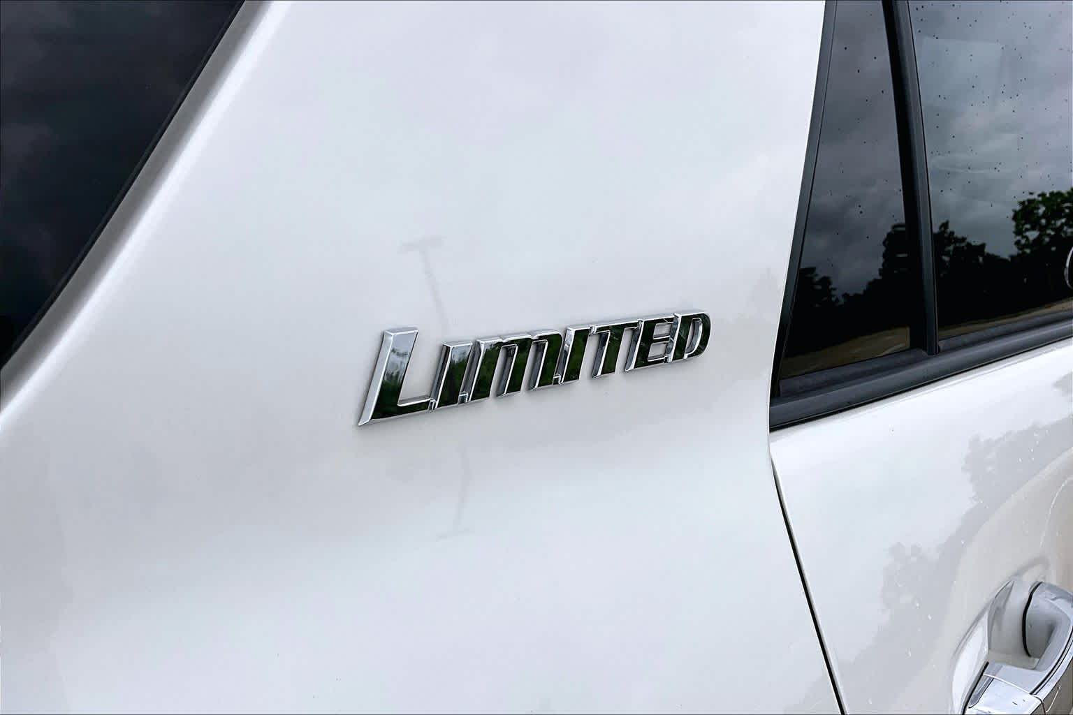 2013 Toyota 4Runner Limited Blizzard Pearl Metallic at Group 1 Toyota Southwest