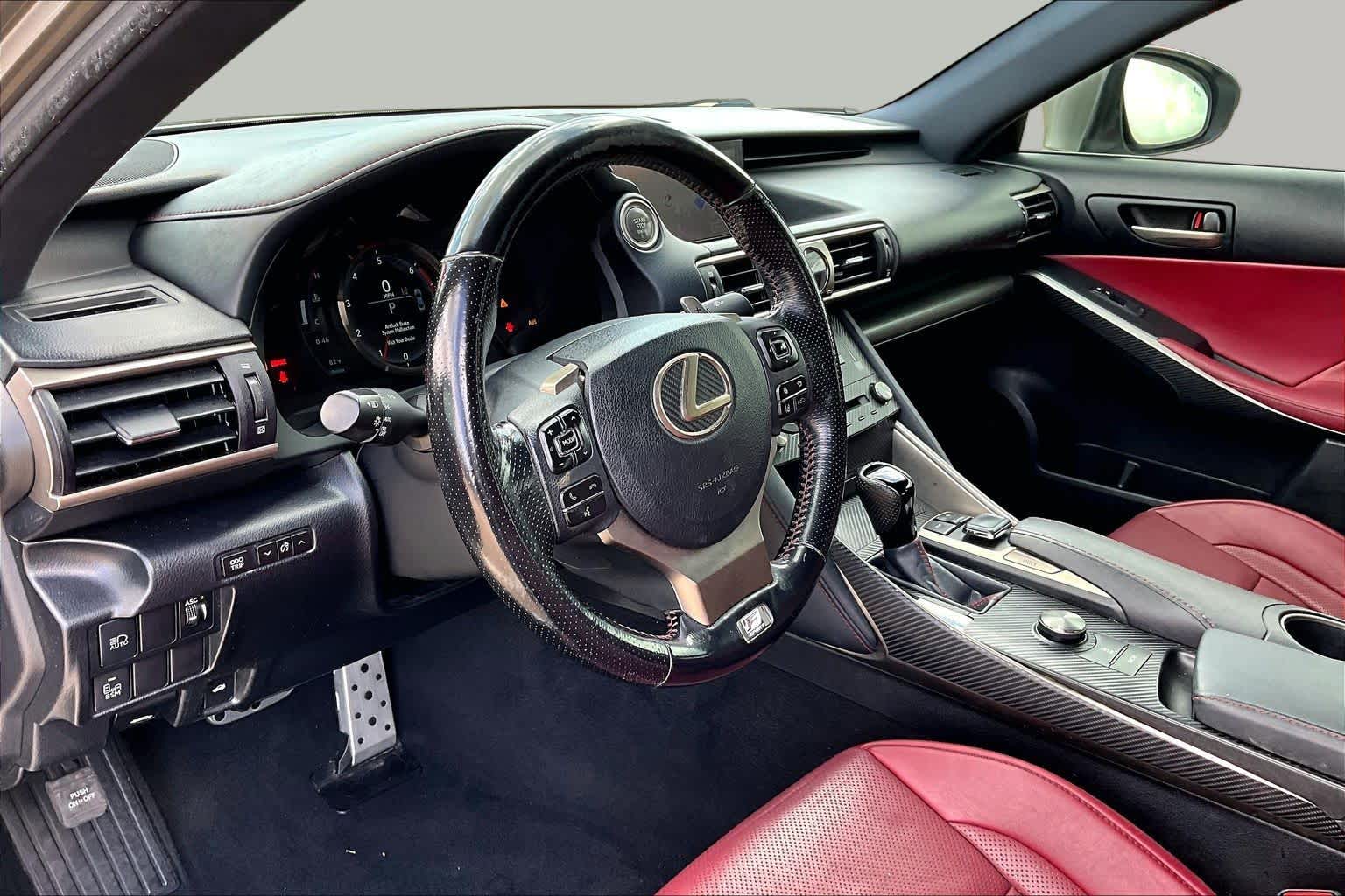 2017 Lexus IS Turbo F Sport photo 18 of 35