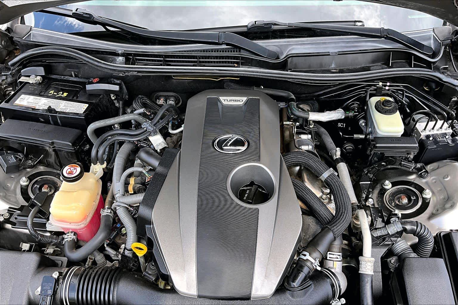 2017 Lexus IS Turbo F Sport photo 32 of 35