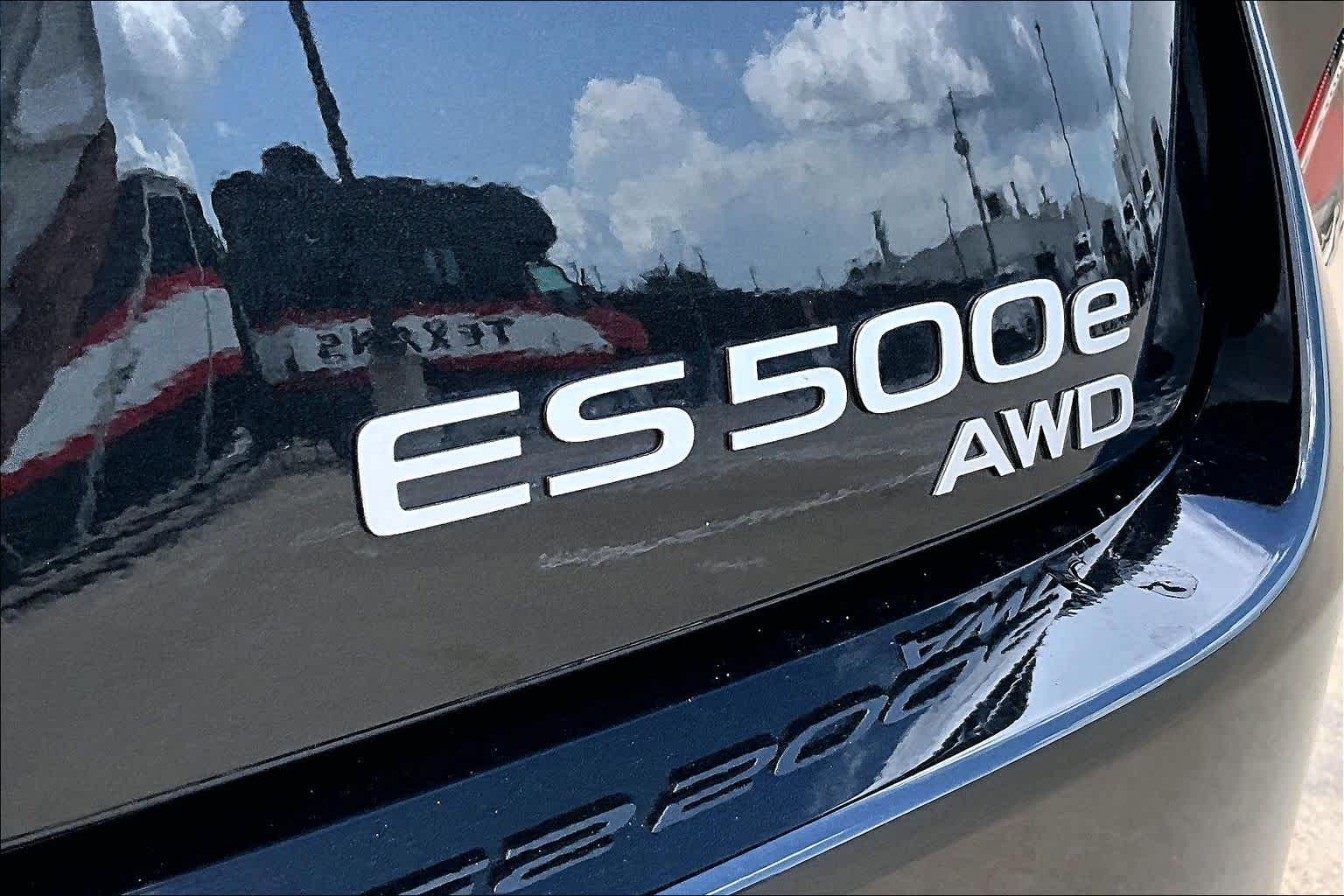 2026 Lexus ES 500e Premium - 7