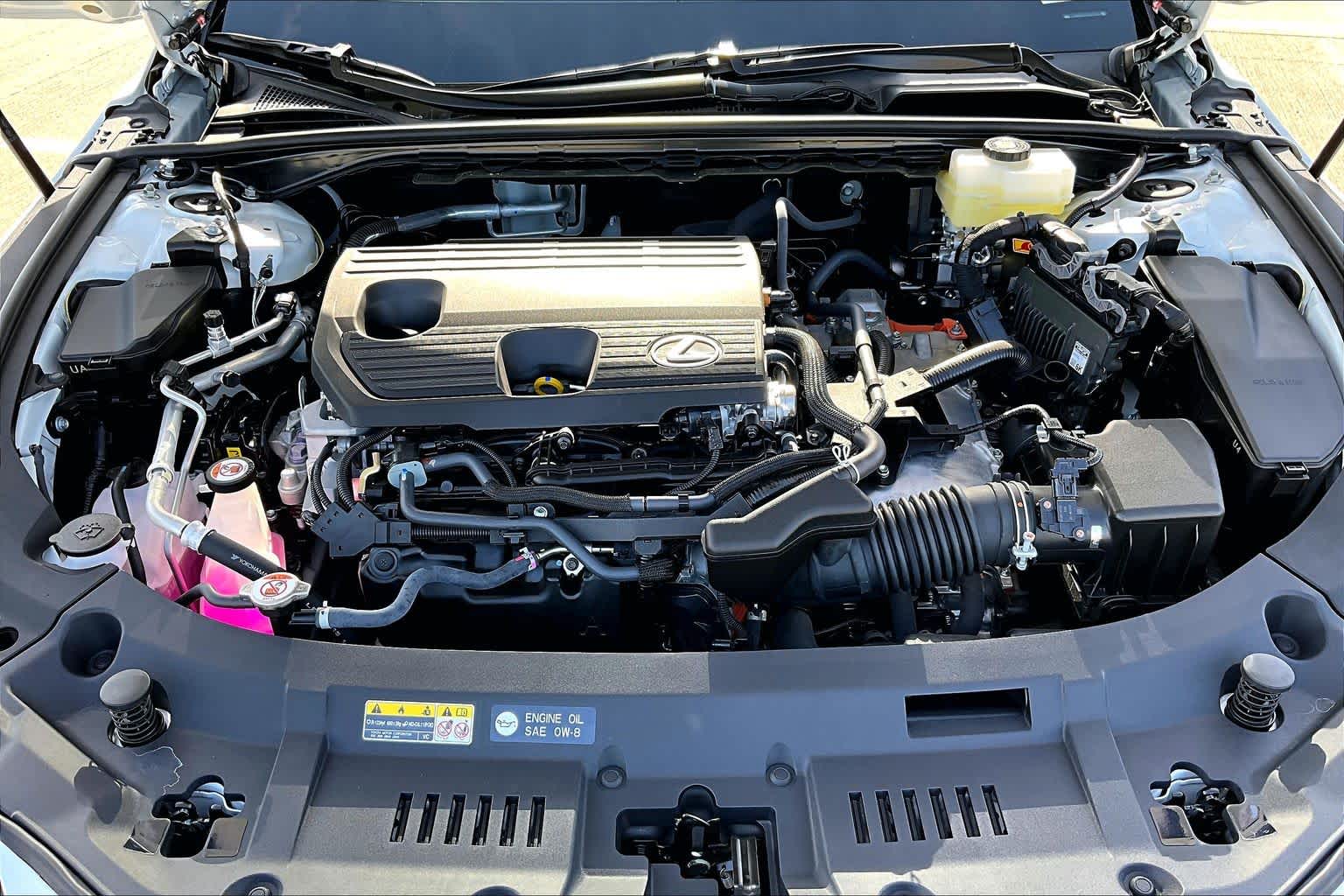 2026 Lexus ES 350h photo 16 of 22