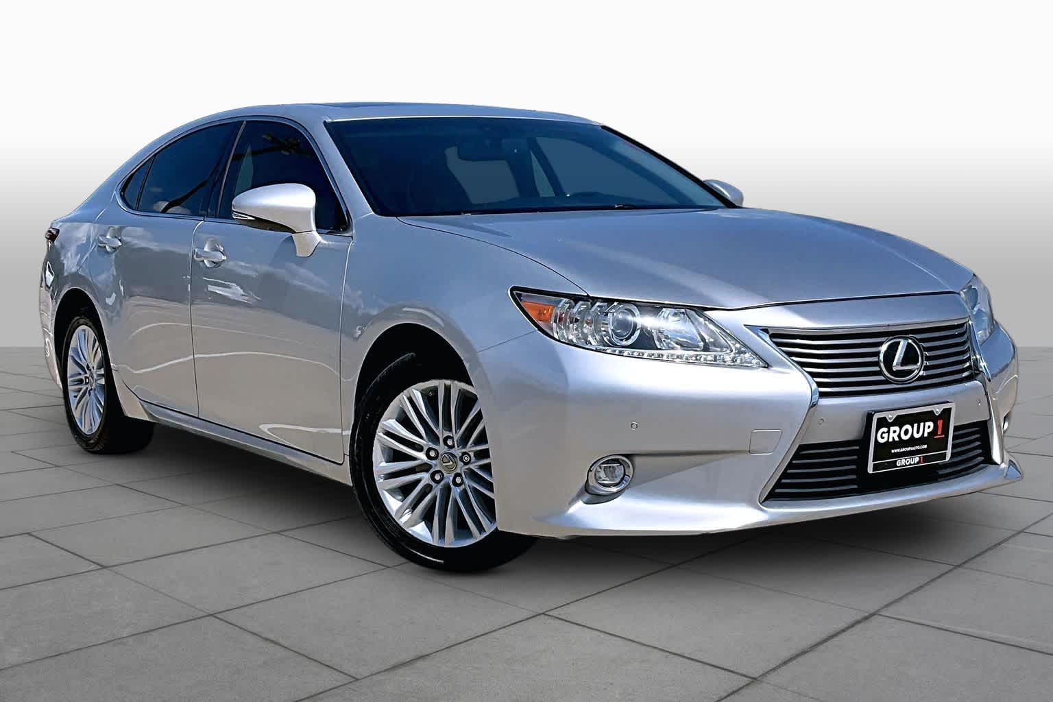 2014 Lexus ES 350 photo 3 of 37