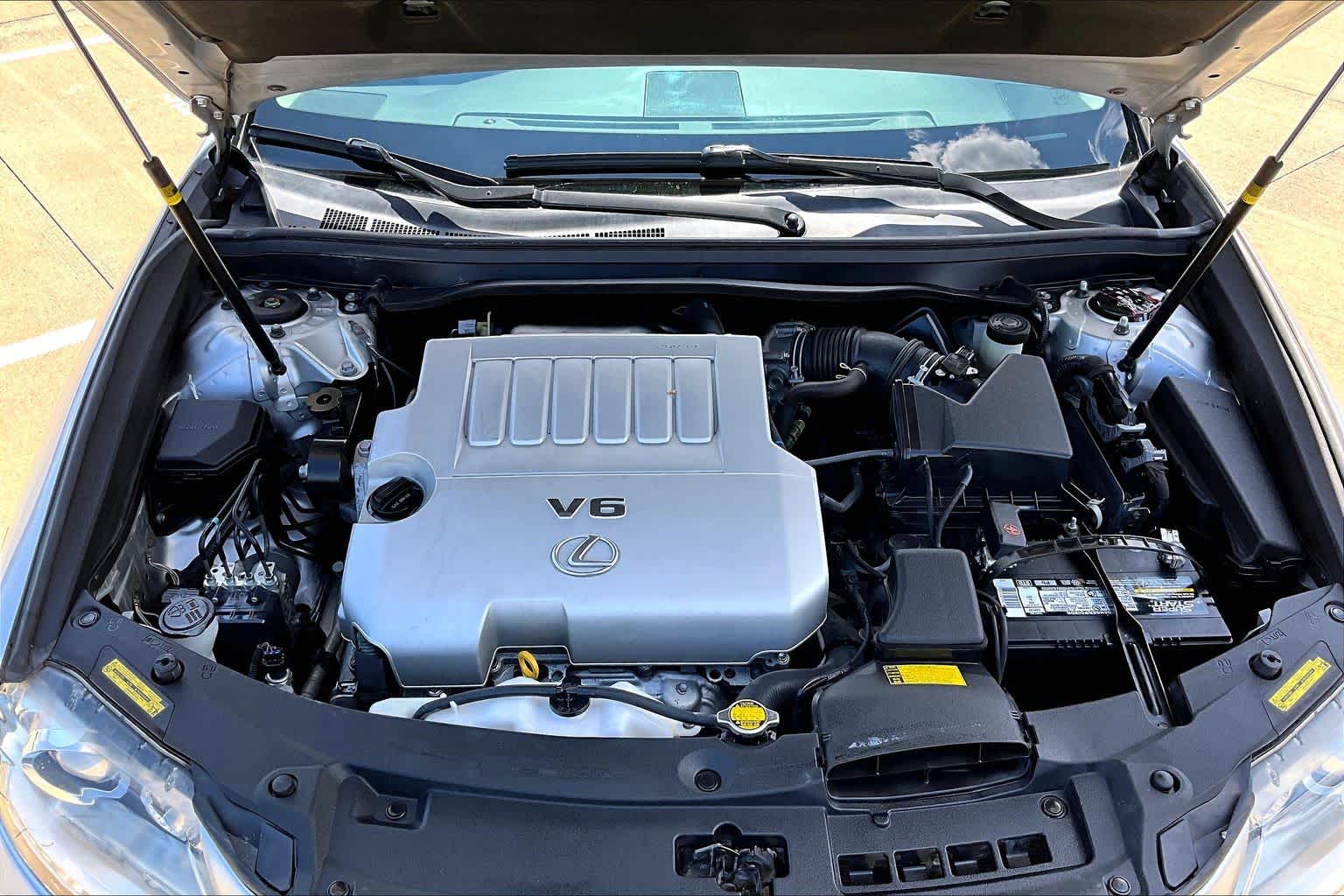 2014 Lexus ES 350 photo 32 of 37