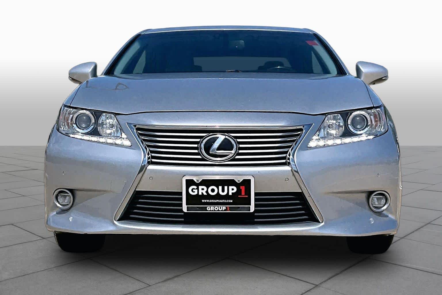 2014 Lexus ES 350 photo 4 of 37