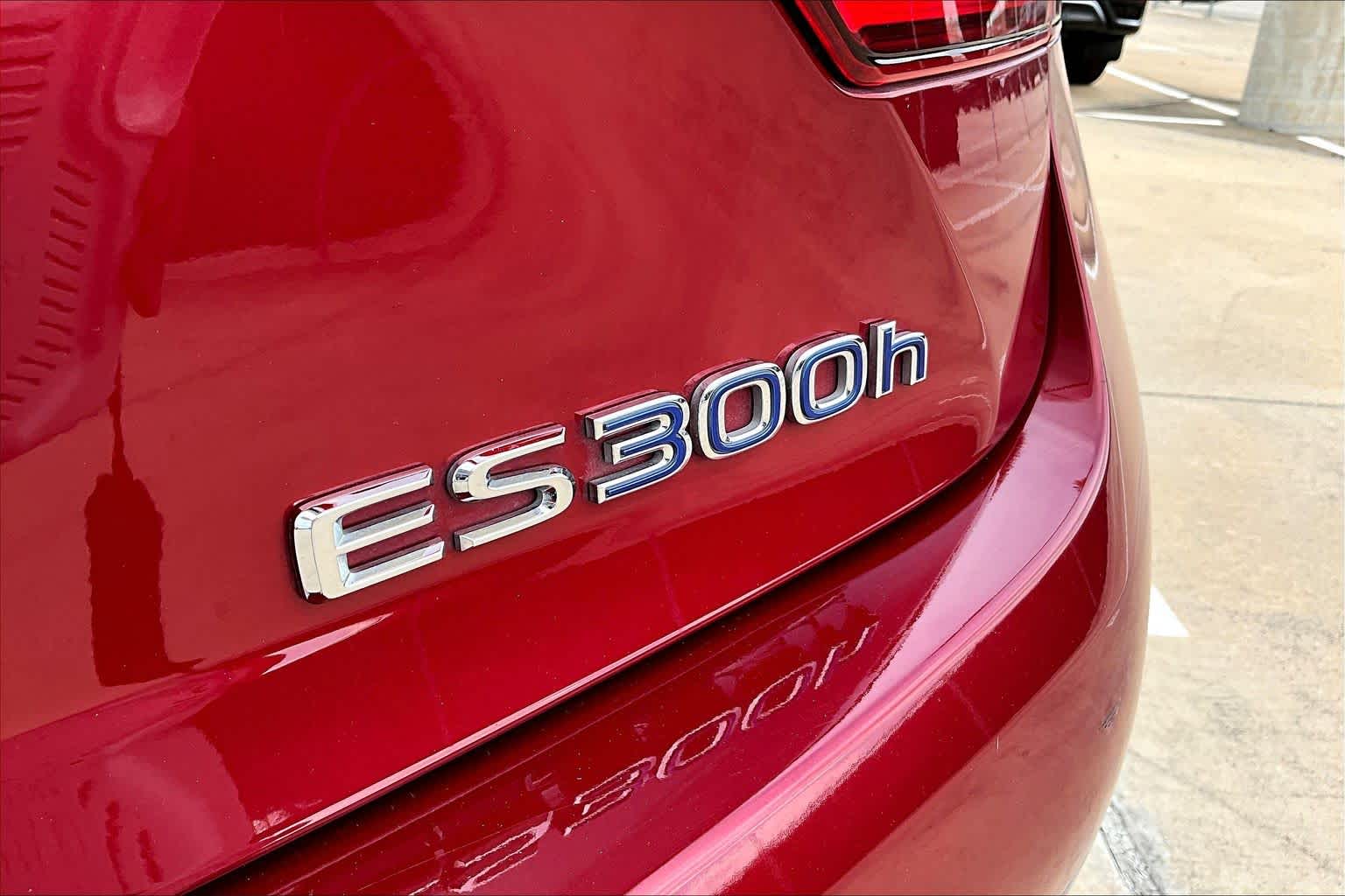 2014 Lexus ES 300h Hybrid Matador Red Mica at Sterling McCall Lexus