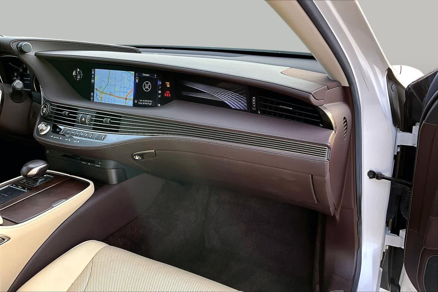 2020 Lexus LS 500 photo 18 of 35