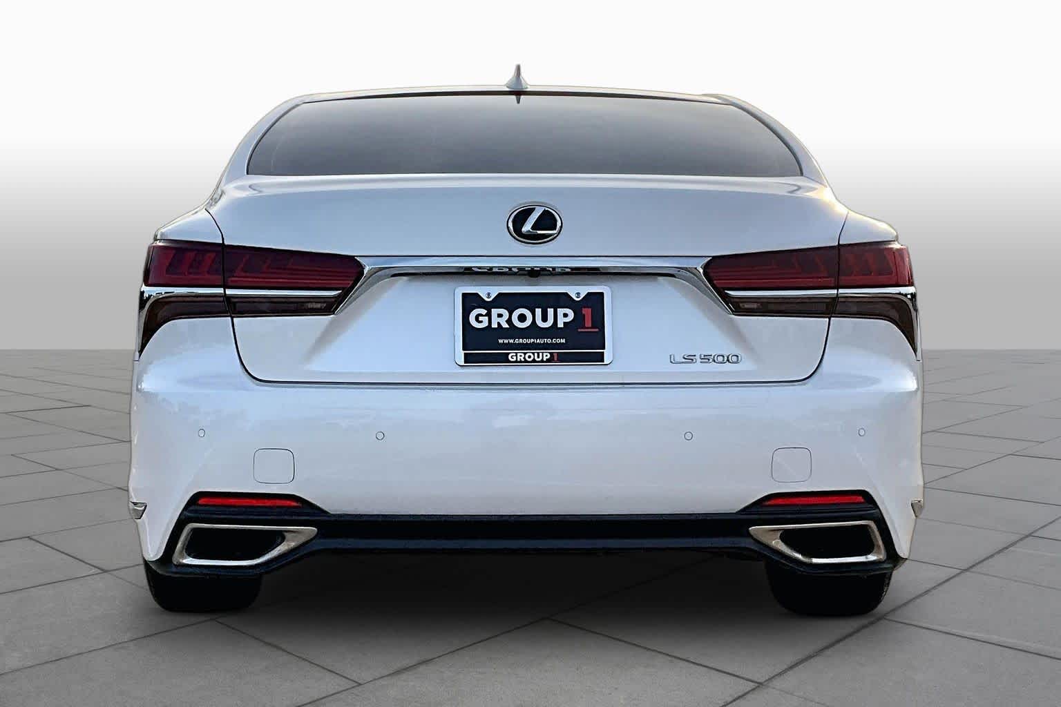 2020 Lexus LS 500 photo 4 of 35
