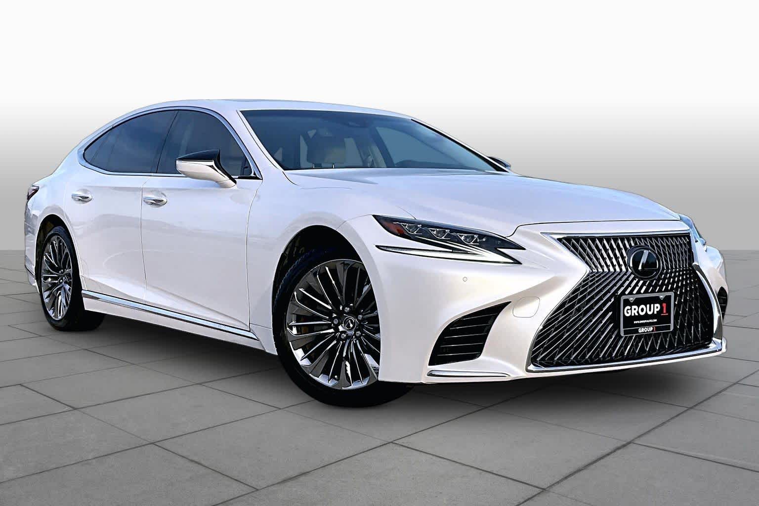 2020 Lexus LS 500 photo 2 of 35