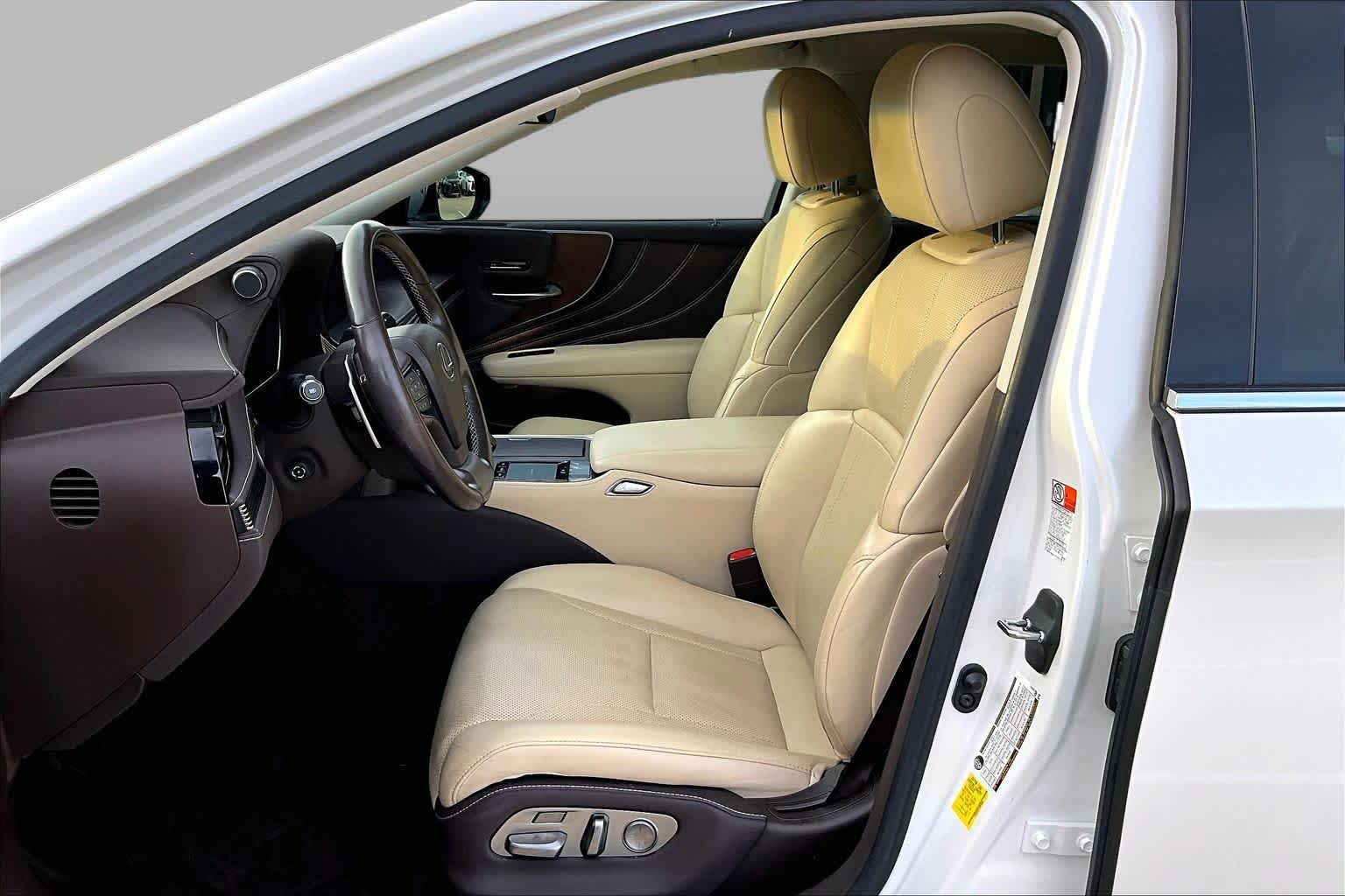 2020 Lexus LS 500 photo 7 of 35