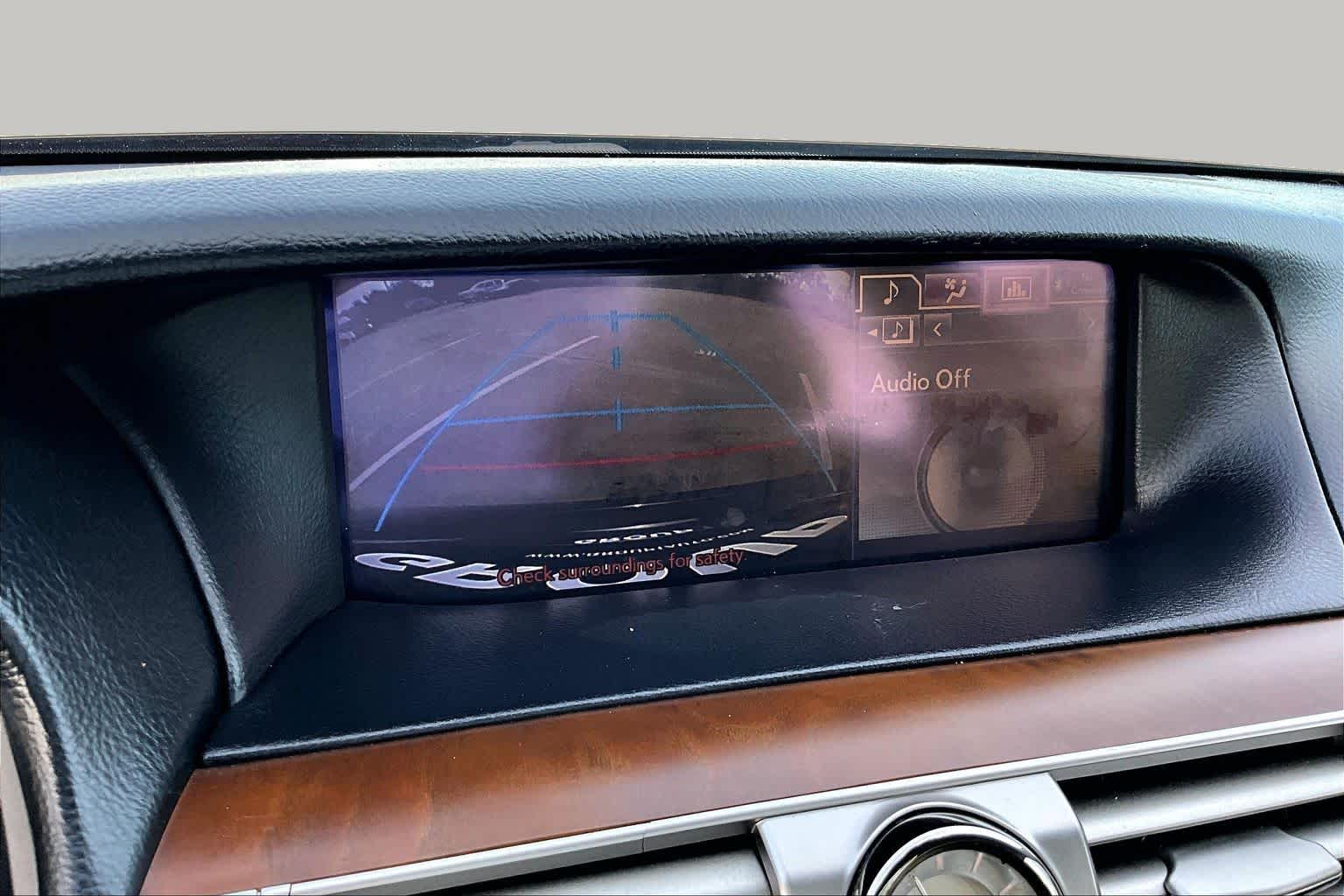 2013 Lexus LS 460 photo 25 of 35